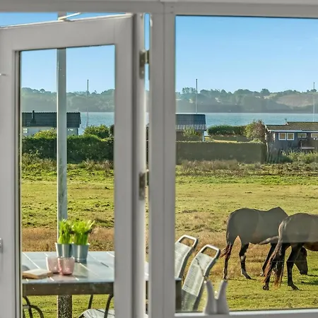 Hus Med 3 Soveværelser Og Strandpromenade I Aabenraa