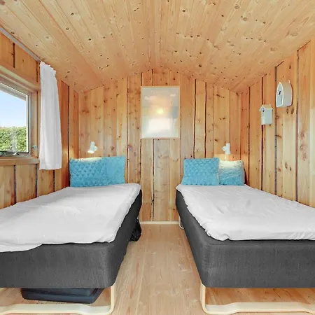 Three-bedroom In * أبينرا