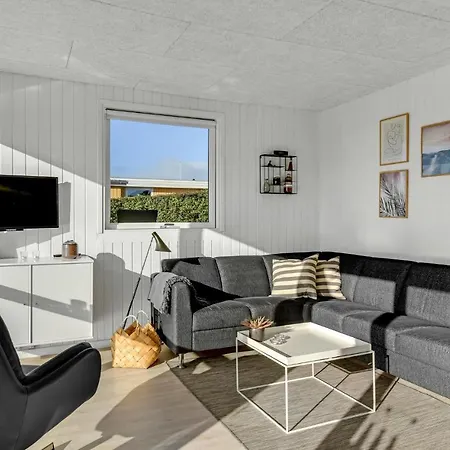 Hus Med 3 Soveværelser Og Strandpromenade I Aabenraa Feriehus