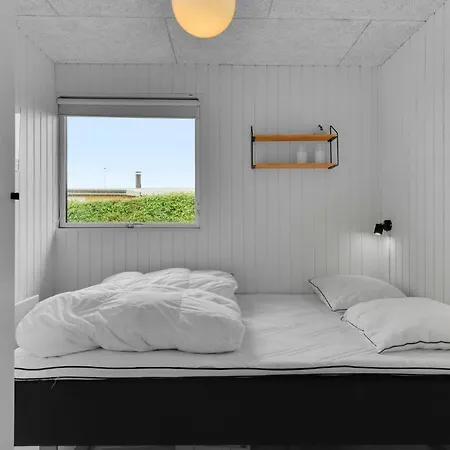 Hus Med 3 Soveværelser Og Strandpromenade I Aabenraa