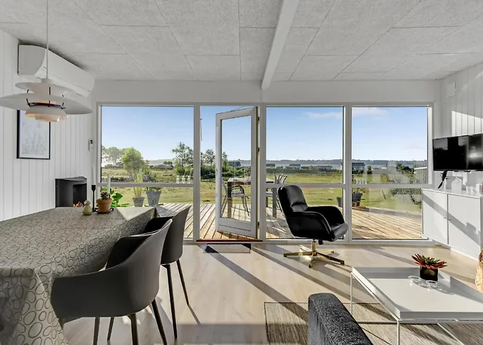 Three-bedroom In 펜션 *